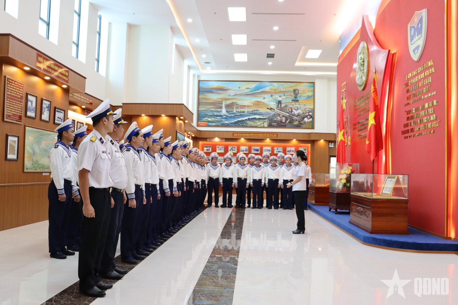 Giáo dục truyền thống Hải quân nhân dân Việt Nam anh hùng